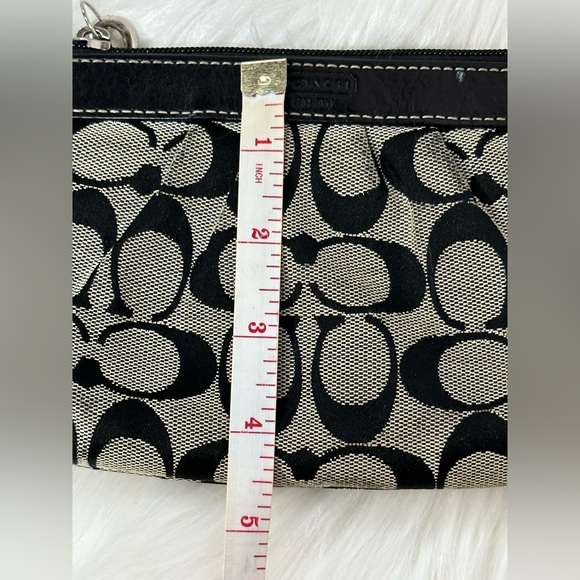 COACH Signature Hray/Black signature Wristlet - Picture 12 of 13